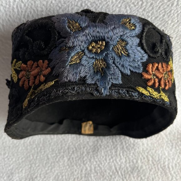 Antique Vintage Embroidered Brimless Cap main image 10